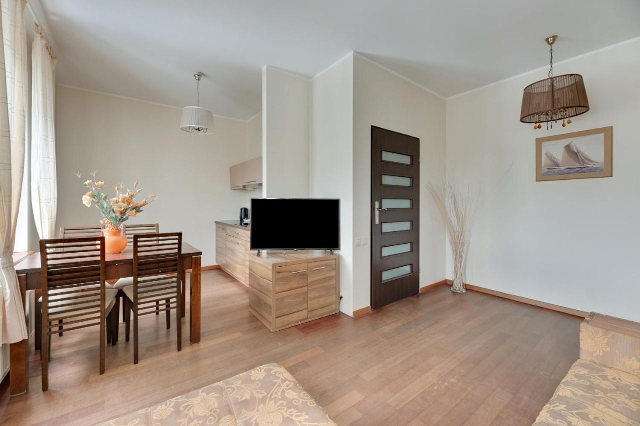 Dom & House - Apartamenty Nautilus Jelitkowo 50 Metrow Od Plazy グダニスク エクステリア 写真